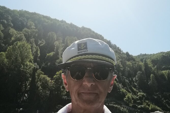 half day private boat tour on Lake Como - Como city finish: Volta and the Life Electric monument