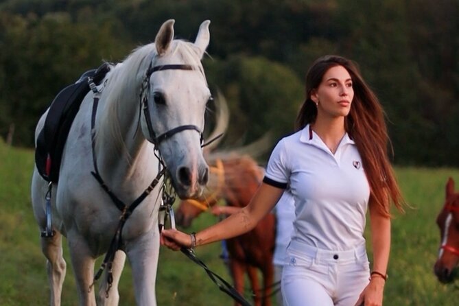 Horseback riding for experts between the lake and the mountains - Horseback Riding Between Como and Annone: What You Really Get