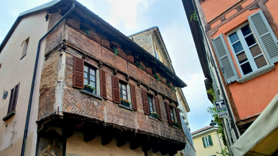 How: Tour of the historic center - Como Cathedral (Duomo di Como): what to notice when you go inside