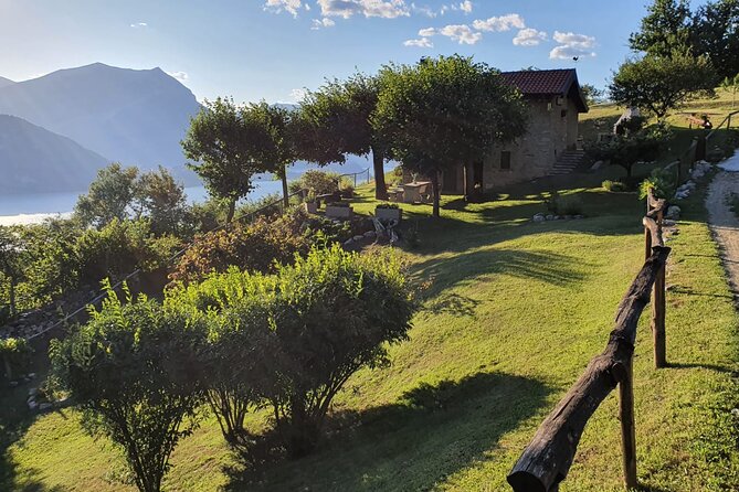 La 'Dolce Vita' Hike to Mountain House with Lake View Aperitivo - Via Lavatoio di Mugiasco and the sentiero del viandante hike