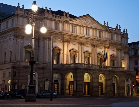 La Scala Theatre and Museum Tour in Milan With Private Guide - What You Actually Get at La Scala in About an Hour