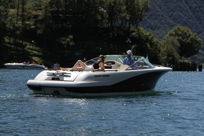 Lake Como: 2-Hour Luxury Speedboat Private Tour - Price and value: $662.26 per group for a fast, private Como reset