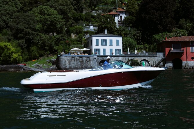 Lake Como: 3-Hour Luxury Speedboat Tour Como/Balbianello/Bellagio - Bellagio, the Pearl of the Lake: alleys you can picture from the water