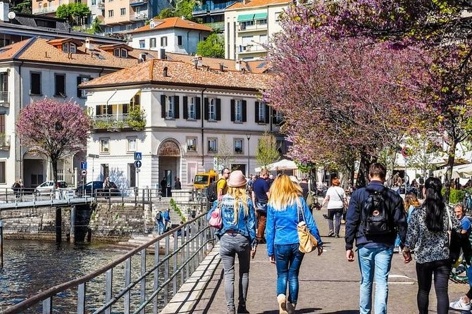 Lake Como Day Trip from Milan by Train: Private & Personalized - Arriving in Como: train timing that keeps the day from feeling rushed