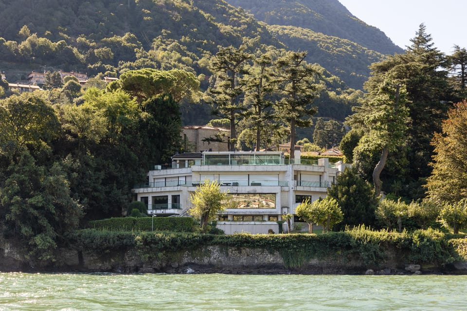 Lake Como: Exclusive Boat Tour - Como’s Villa d’Este area: famous hotel vibes from the water