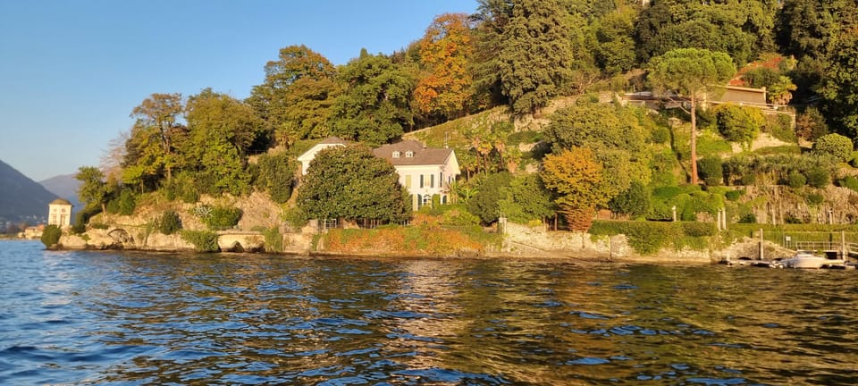 Lake Como: Shared or Private 2 Hours Boat Tour with Aperitif - Getting on the water at Sant’Agostino dock (and what to expect from the timing)