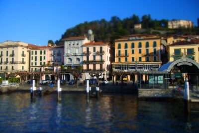 Lake Como - Varenna & Bellagio Exclusive Full-Day Tour - Lake Como from the water: spotting famous villas as you glide
