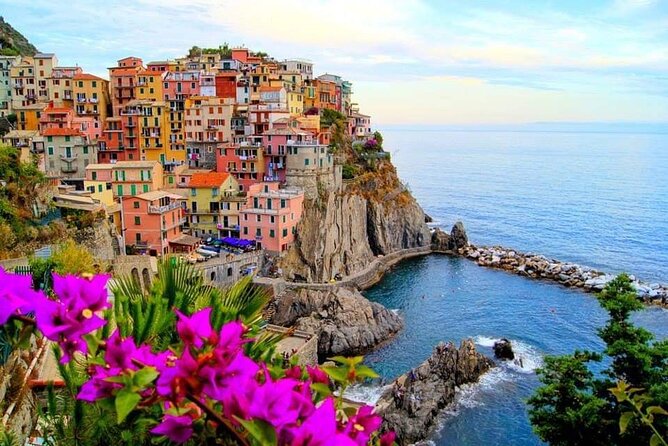 Ligurian Colors, Cinque Terre Full Day Private Transfer Excursion From Milan - How to use the hop-on hop-off train freedom without losing the day