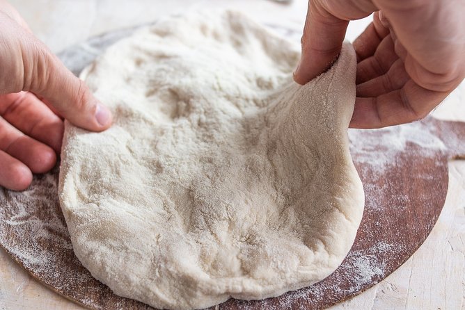 Mamma Mia! Make Your Own Italian Pizza in Milan - Small group advantage: better attention, less waiting