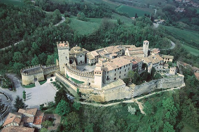 Medieval villages & Cremona Stradivari's town, tour from Milan - Wine, cheese, meats, and the snack plan you’ll thank yourself for