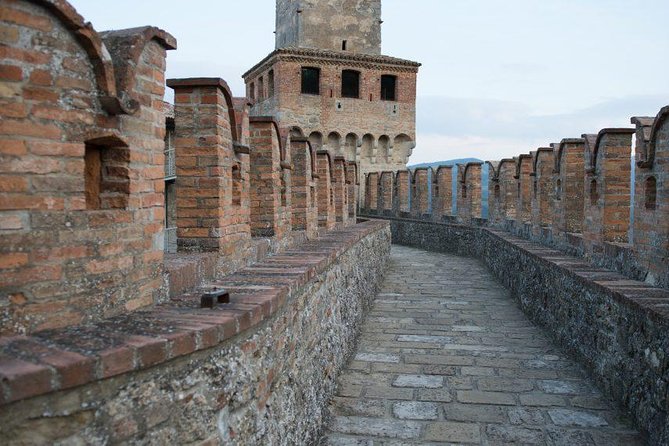 Medieval villages & Cremona Stradivari's town, tour from Milan - The value of a private guided day (and why it matters in Italy)