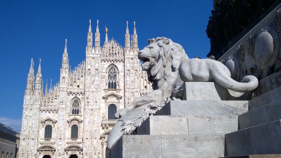 Milan 3–Hour Cultural Bike Tour - Castello Sforza: Where Renaissance Power Sets the Tone