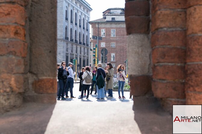 Milan, a city of art an history. Classic tour of Milan - Stop 4: Castello Sforzesco for a Longer 1-Hour Finish