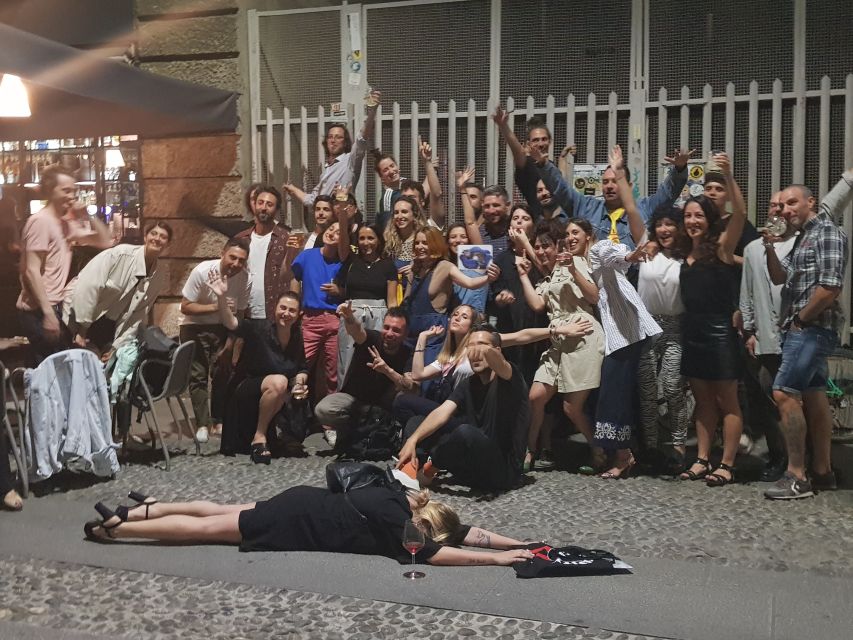 Milan: Bar-Hopping Tour with Welcome Drink - Meeting at Piazza Duomo: The Easy Start Point