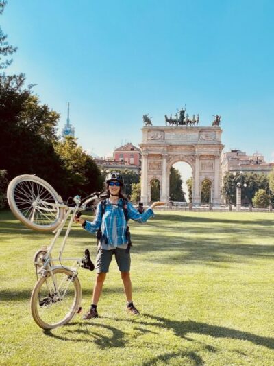 Milan: Bike tour of the city - Meet a Local Milan Guide (Giacomo Style)