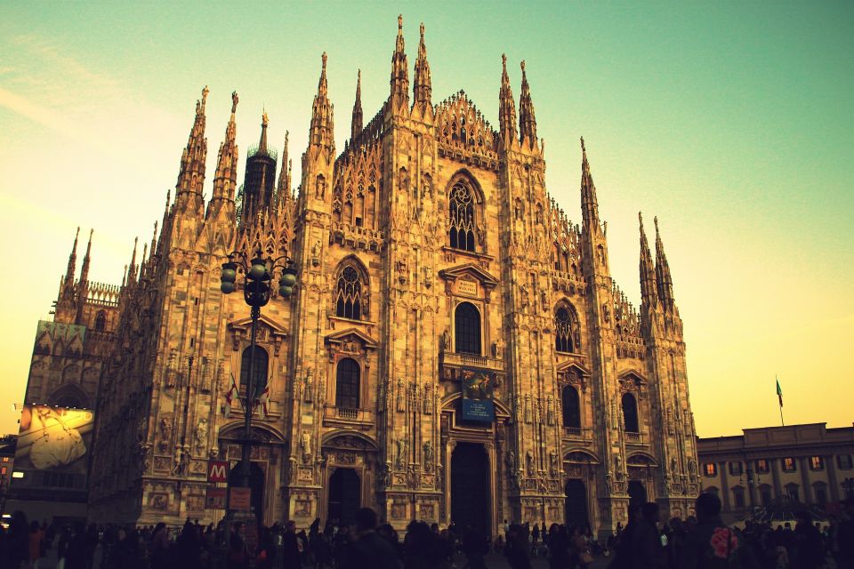Milan by Night 2-Hour Walking Tour - What to Bring: Shoes, Pace, and Night-Weather Reality