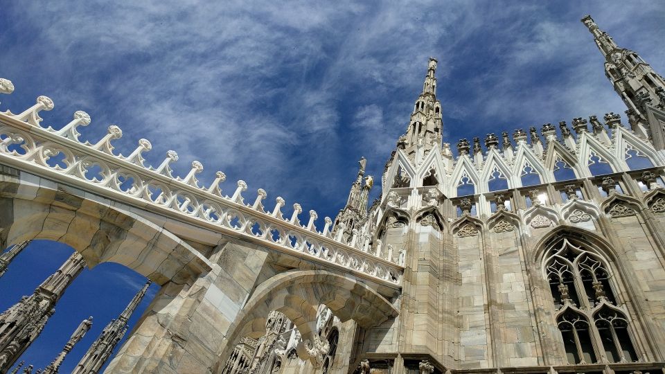Milan Cathedral, Sforza Castle and Michelangelo’s Pietà Tour - Walking to Sforza Castle Along Via Dante Alighieri