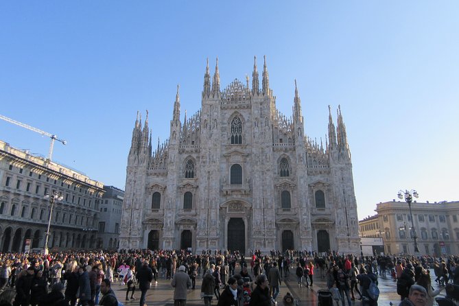 Milan Da Vinci Mystery: Self-Guided Puzzle Quest - The App Experience: Clues, Quizzes, and Directions Without Data