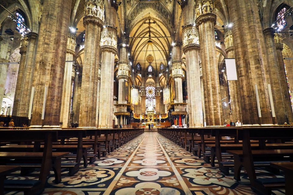 Milan: Duomo, Sforza Castle, and Pieta Guided Tour - Galleria Vittorio Emanuele II: Milan’s covered street drama