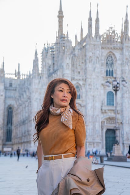 Milan: Duomo Square and Gallery Private Photo Shoot - Duomo Square: the cathedral backdrop without the stress