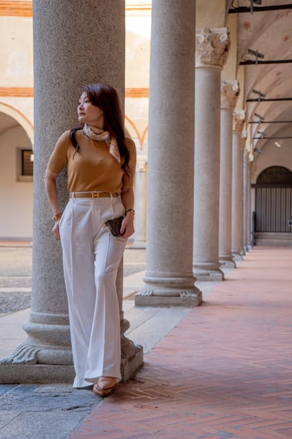 Milan: Duomo Square and Gallery Private Photo Shoot - Price and value: what $113.29 really buys you