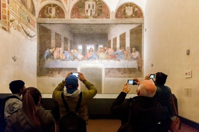 Milan Duomo & The Last Supper Skip-the-Line Small Group Tour - Sforza Castle stop: medieval walls, quick courtyards, and real pacing