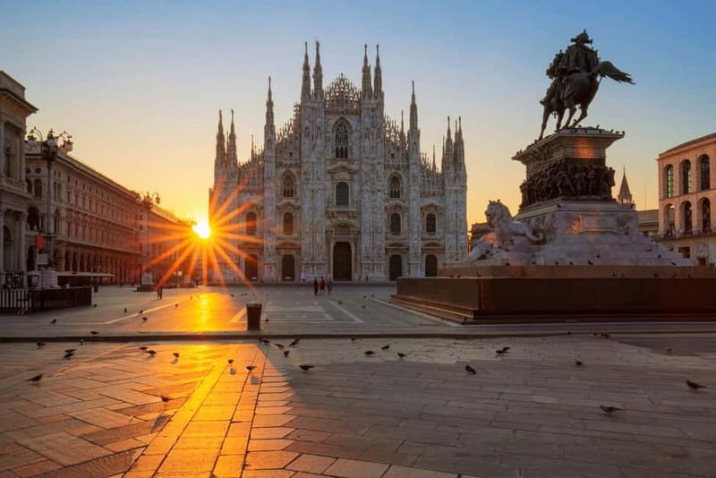 Milan: Duomo Tour with Priority Entry & Rooftop Access - How the 1-hour format stays focused (and why small groups help)