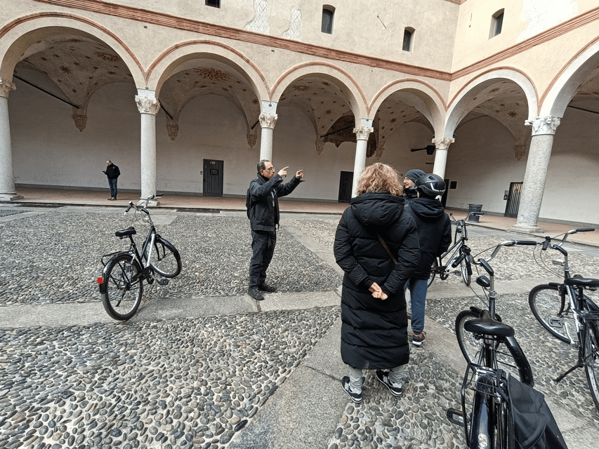 Milan: ELECTRIC-Bicycle Tour Live Tour Guide 3 hours & half - Key highlights worth centering