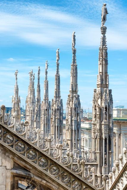 Milan: Express Walk with a Local in 90 minutes - What the tour includes (and what it doesn’t)