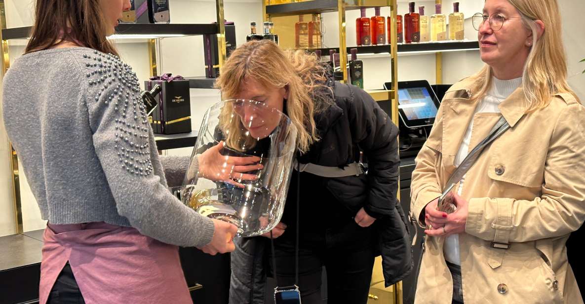 Milan: Gourmet Street Food Tour with Sightseeing and Tasting - Ham and Cheese in Local Shops: The Real Milan Lunch Energy