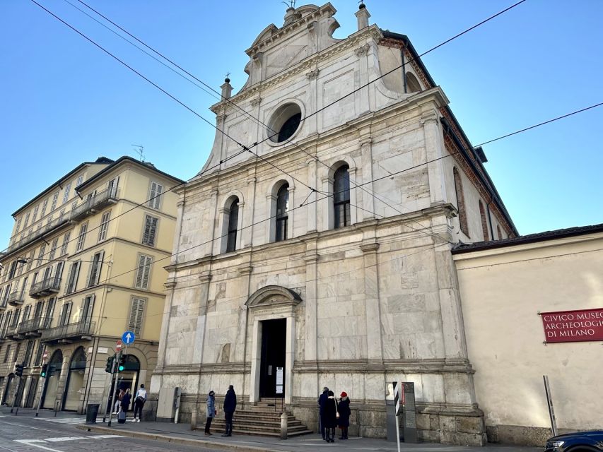 Milan: Gourmet Street Food Tour with Sightseeing and Tasting - Gelato and Dessert: Finishing With a Traditional Italian Sweet Note