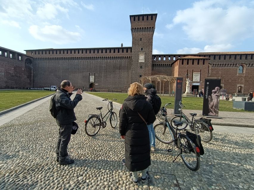 Milan: Guided Bike Tour - Basilica di Sant’Ambrogio and via Brisa ruins: where the walking breaks up