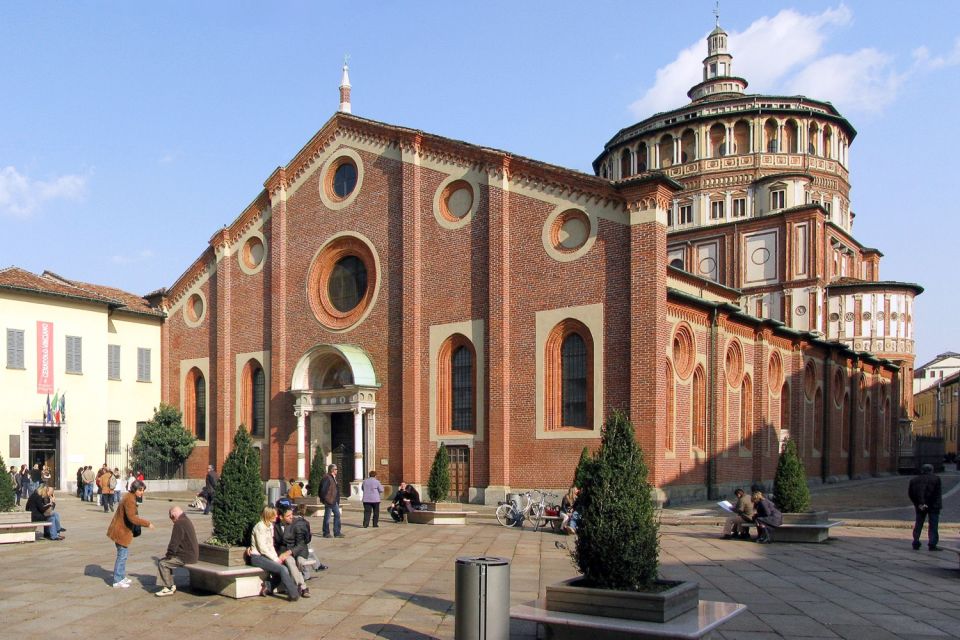 Milan: Guided Walking Tour with Duomo and the Last Supper - Galleria Vittorio Emanuele and Milan’s fashion streets: where the walking turns pleasant
