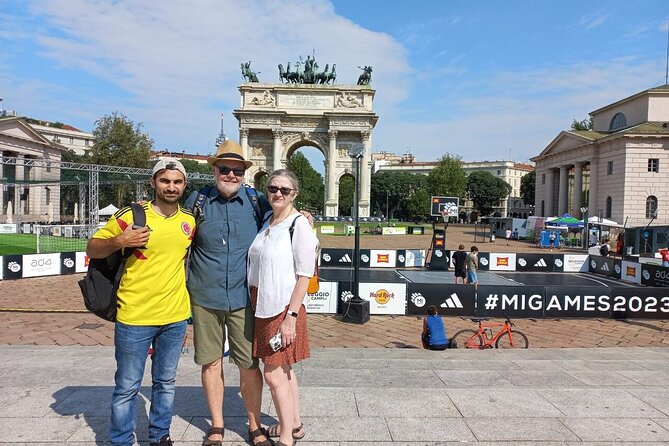 Milan Highlights And Hidden Gems Private Walking Tour - Starting at Piazza dei Mercanti: get your bearings fast
