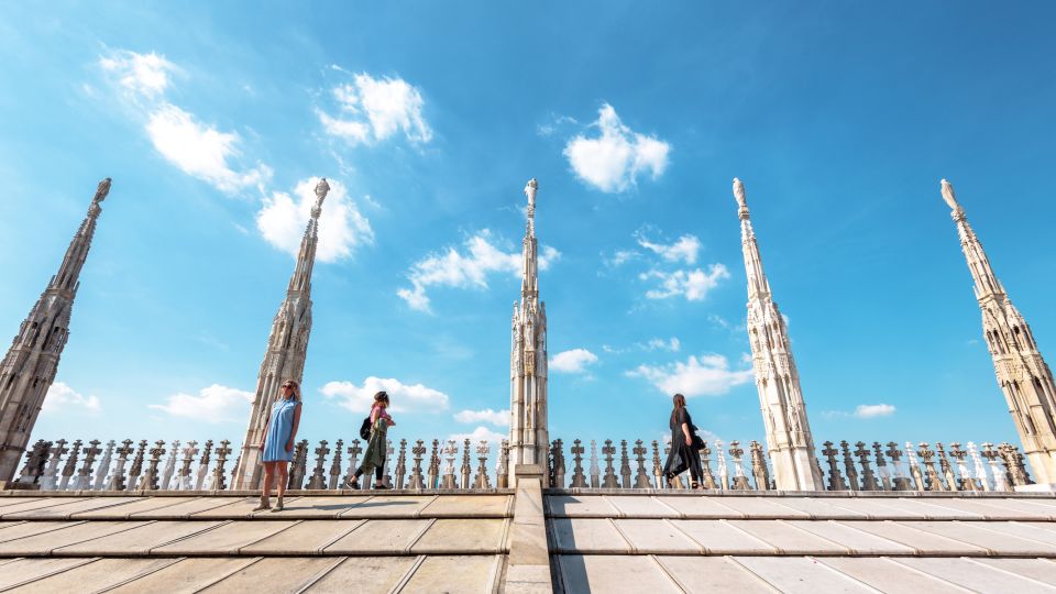 Milan: Highlights Guided Tour and Duomo Priority Access Tour - Piazzale Cadorna Meeting Point: Where the Day Actually Starts