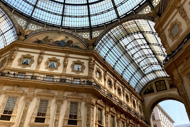 Milan Highlights semi-Private Walking Tour - Teatro alla Scala: learning the La Scala story from the outside