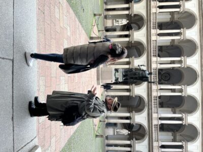 Milan: History & Street Food Tour with Wine Tasting - Piazza dei Mercanti: Your Starting Point and the Walk Rhythm