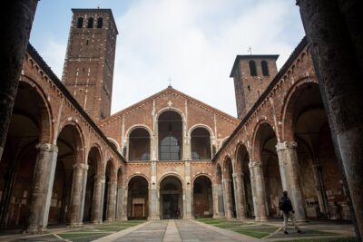 Milan Hop-On Hop-Off Bus Tour with Four Routes - Line B (Blue): From Last Supper to Palazzo Lombardia and Porta Venezia