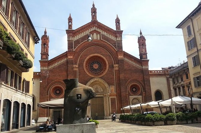 Milan : ITALIAN FOOD TOUR - 3h - The guide matters: Renzo-style storytelling turns snacks into a memory
