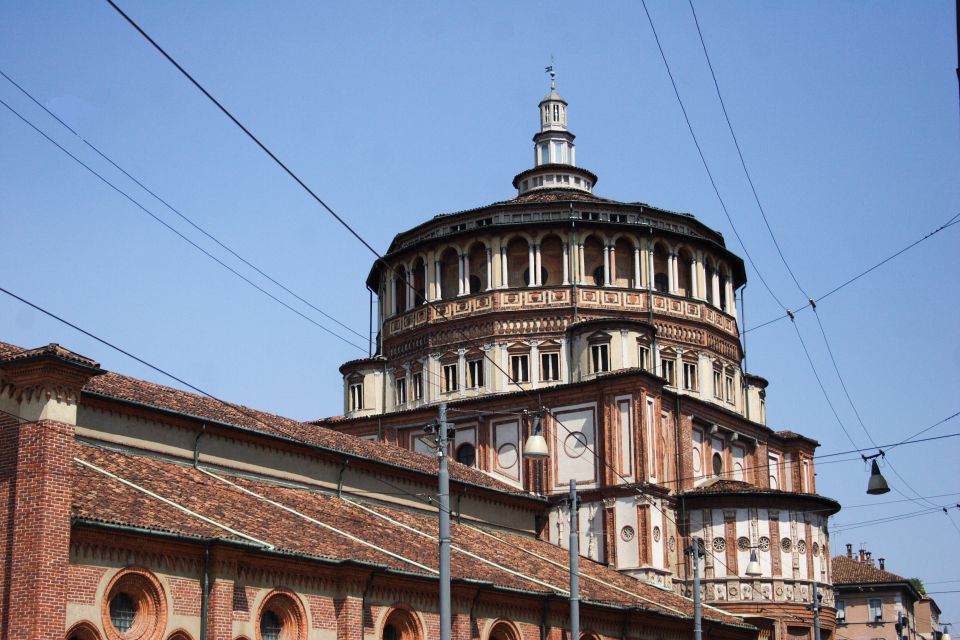 Milan: Leonardo da Vinci Life Walking Tour - Where you meet and how the walking pace feels
