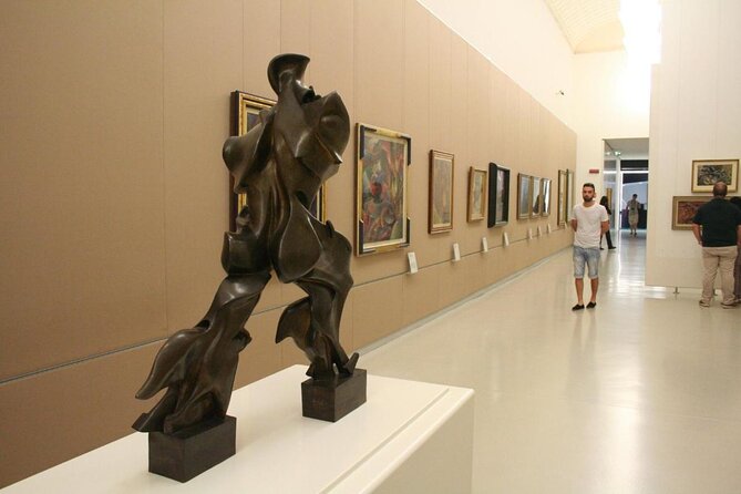 Milan: Museum of the 900 Fast-Track Entry Ticket & Audio Guide - Museo del Novecento in 2 hours: what makes it worth your time