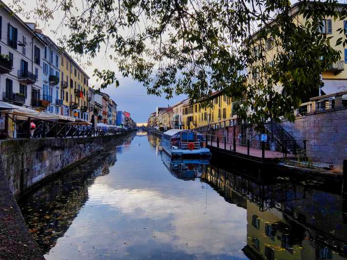Milan: Navigli District Guided Canal Cruise - What you’ll see: artists, shops, bars, and flea markets