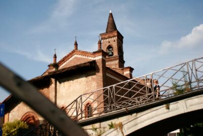 Milan: Navigli District Guided Canal Cruise - The route: Naviglio Grande to Naviglio Pavese, with Darsena in the middle