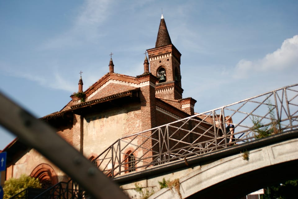 Milan: Navigli District Guided Canal Cruise - The route: Naviglio Grande to Naviglio Pavese, with Darsena in the middle