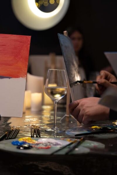Milan: Paint 'n Sip Class - Start With Wine and Snacks, Then Learn the Painting Basics
