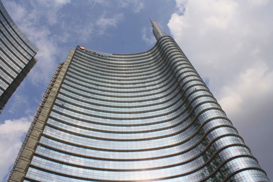 Milan: Piazza Gae Aulenti and Pelli Tower Walking Tour - Key Highlights You’ll Actually Feel on This Walk
