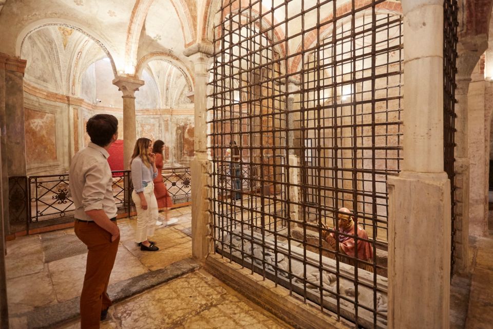 Milan: Pinacoteca Ambrosiana and San Sepolcro Crypt Ticket - Masterpieces you’ll actually recognize (and what to look for)