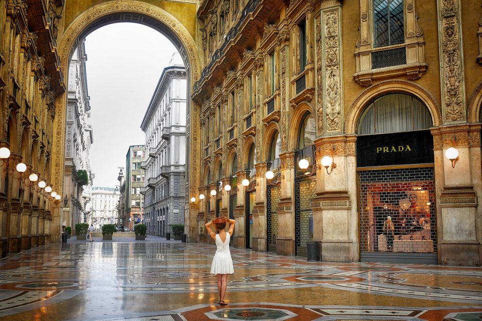 Milan: Private 4-Hour Walking Tour - Gallery of Victor Manuel II: shopping arcade as architecture lesson