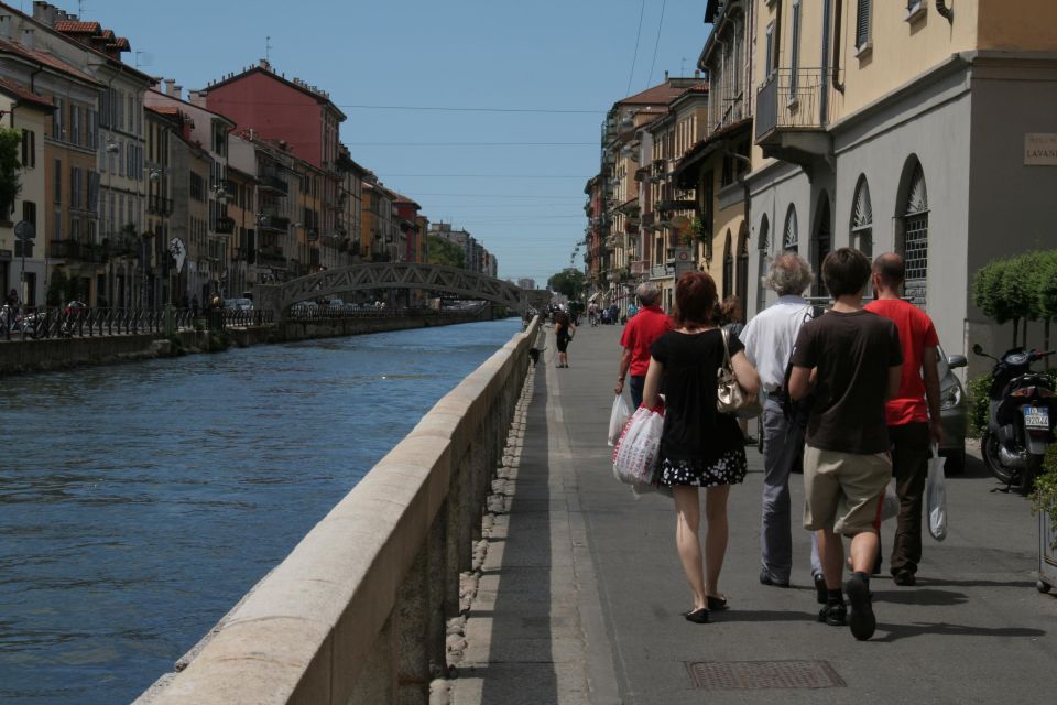 Milan: Private Sightseeing & Shopping Tour with a Local - Tickets for fee sights and the one question to ask early