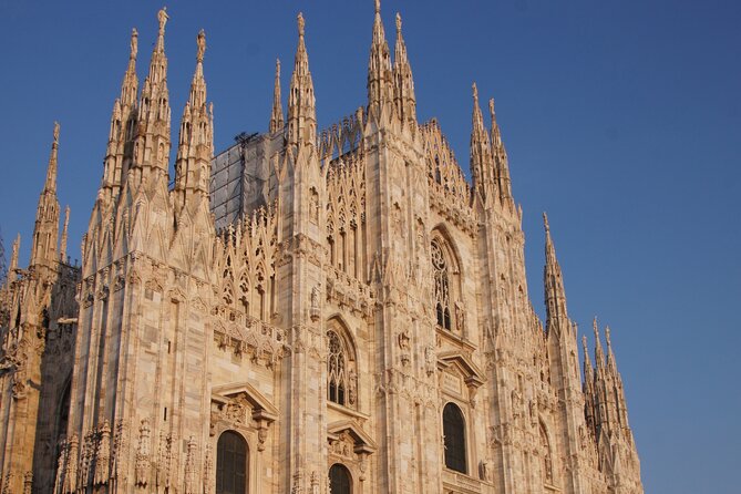 Milan Private Sightseeing Tour for Kids and Families with Local Guide - Meeting points and timing: morning at 10:30 vs afternoon at 2:30